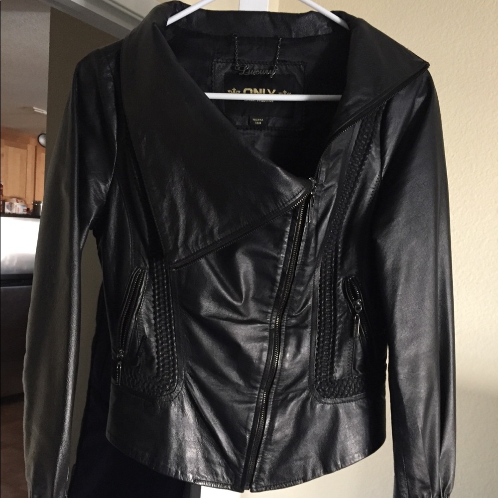 ONLY women authentic leather jacket black size M